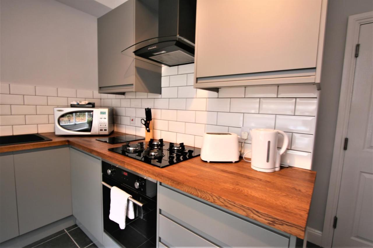 Nelson By The Docks Serviced Apartments By Roomsbooked Gloucester Ngoại thất bức ảnh